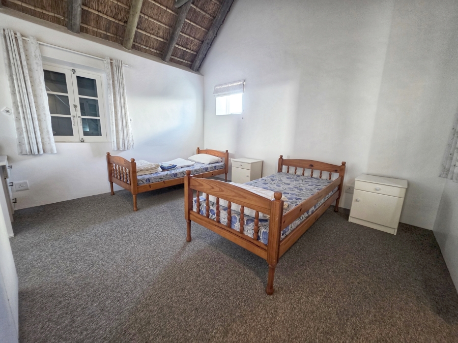 5 Bedroom Property for Sale in Struisbaai Western Cape